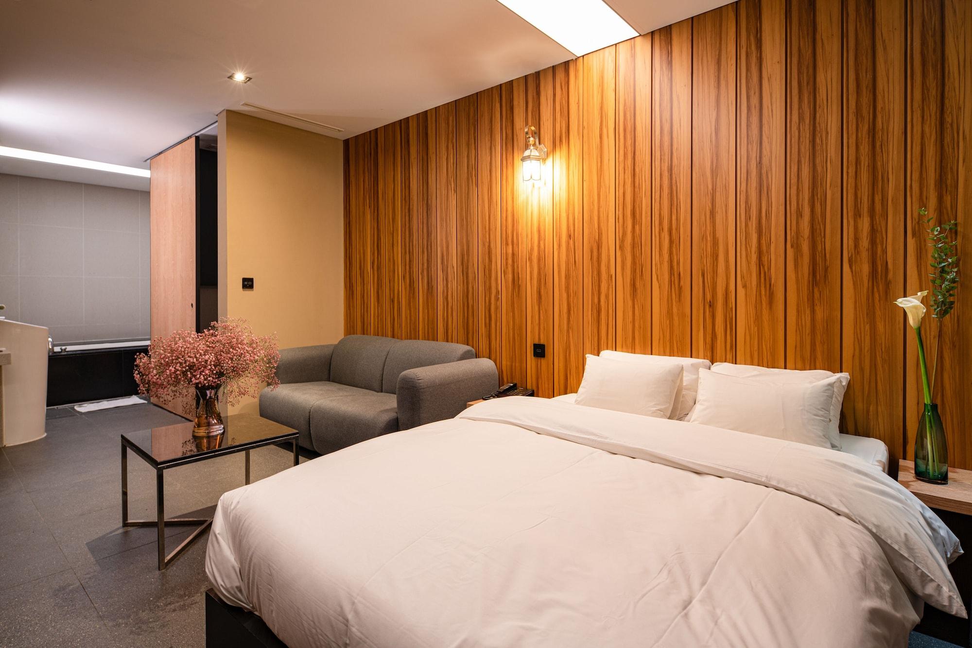 Hotel The Designers Hongdae Seoul Exterior photo